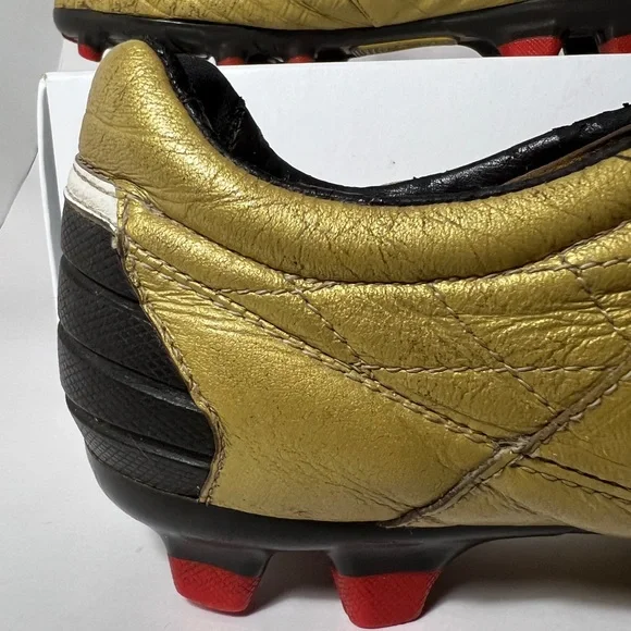 2009 Nike Ronaldinho Dois FG 324761 712 Gold Black Soccer Cleats Men’s Sz 7.5